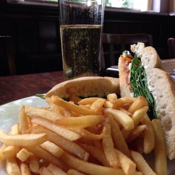 The Castle - Buffalo mozzarella, spinach, sun dried tomatoes, and cream fraiche. Delicious!! - Pubs Near Me - London, XGL The Castle - Buffalo mozzarella, spinach, sun dried tomatoes, and cream fraiche. Delicious!! - Pubs Near Me - London, XGL