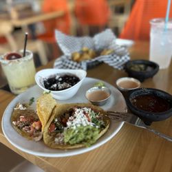 Seis Kitchen - Steak tacos