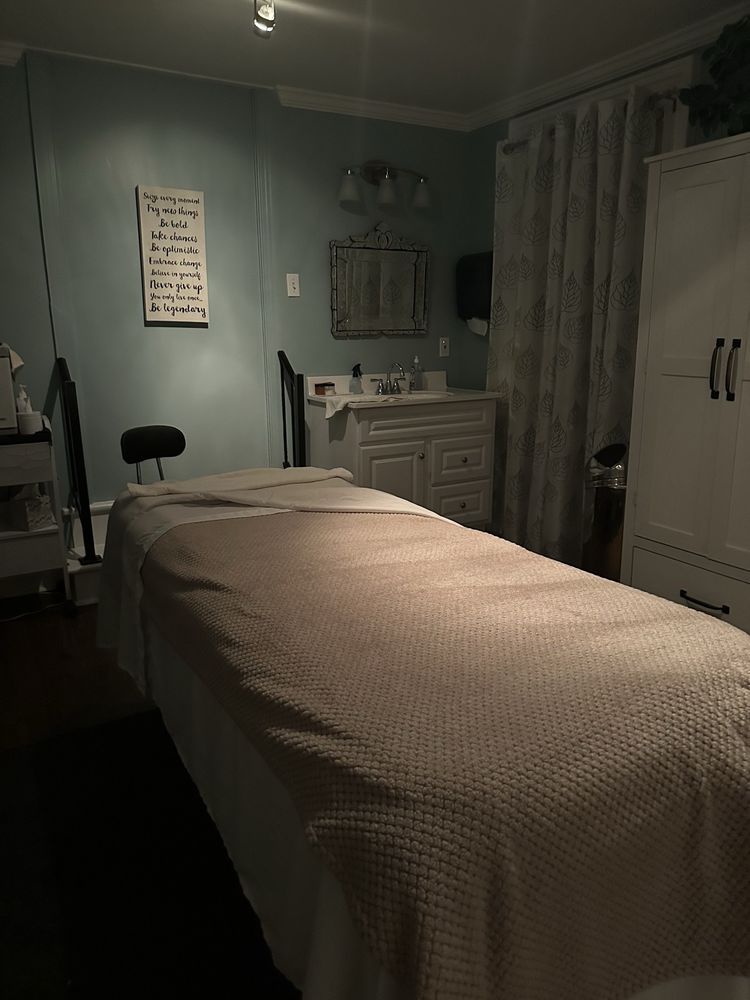 The Sewickley Spa Logo