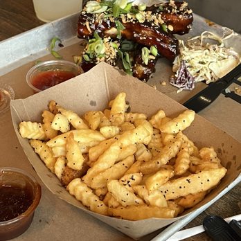 Hometown Bar-B-Que - fries - Barbeque Near Me - Brooklyn, New York