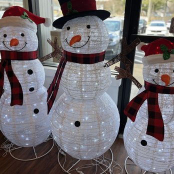 Chloez Cafe - Feliz Navidad! - Breakfast & Brunch Near Me - Fairfax Station, Virginia