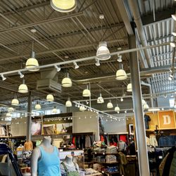 Duluth Trading Company - Inside