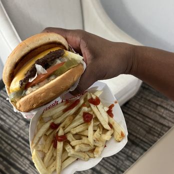 In-N-Out Burger - Fast Food Near Me - Scottsdale, Arizona In-N-Out Burger - Fast Food Near Me - Scottsdale, Arizona