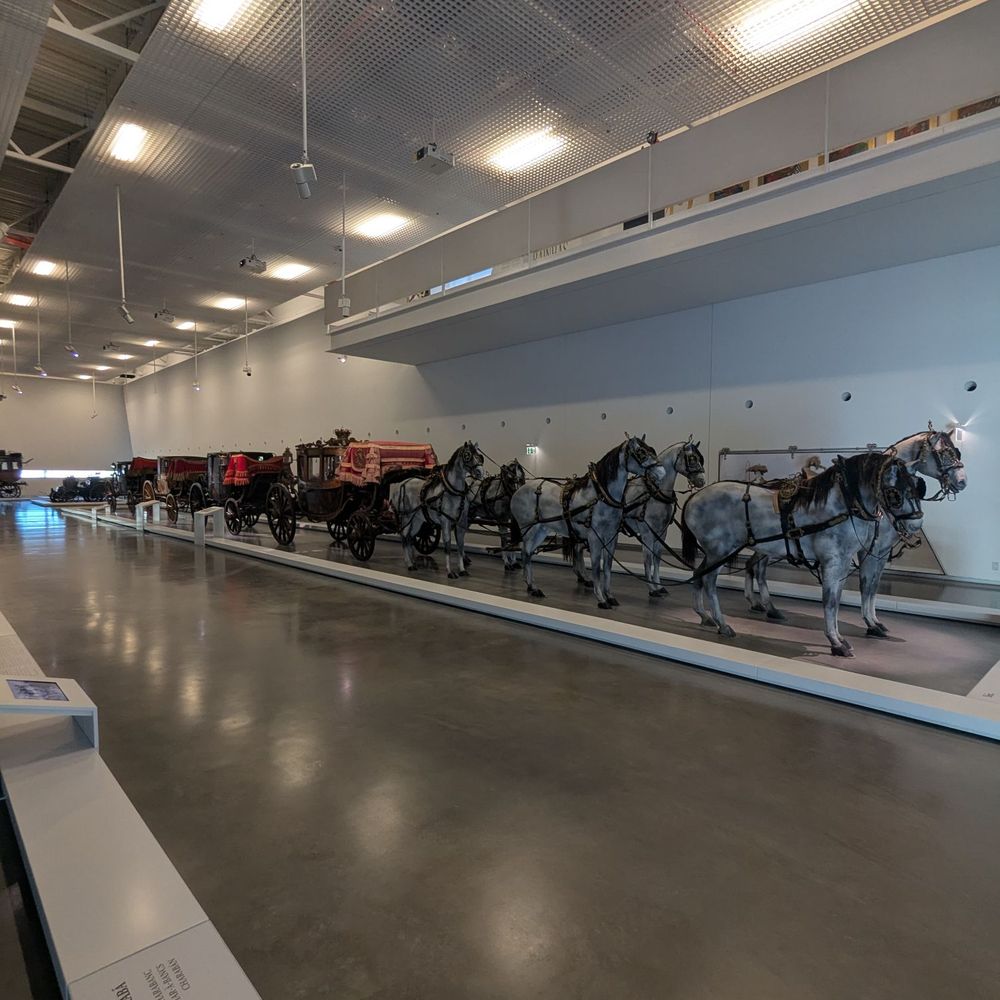 Museu Nacional dos Coches - Museums Near Me - Lisbon, 11