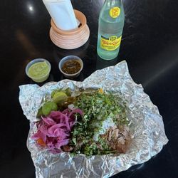 Carnitas Don Raul - One taco de carnitas.