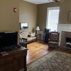 Hale Springs Inn