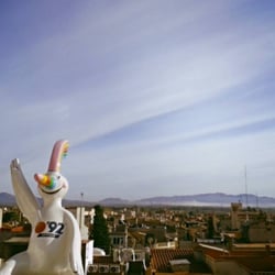 Hotel Plaza Inn - Mascotte des JO de Barcelone '92!