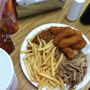 Smithfield's Chicken 'N Bar-B-Q - Regular BBQ platter, $7.50 - Barbeque Near Me - Lumberton, North Carolina Smithfield's Chicken 'N Bar-B-Q - Regular BBQ platter, $7.50 - Barbeque Near Me - Lumberton, North Carolina