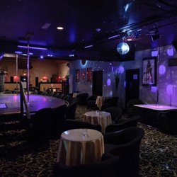 Scruples Lounge - The club