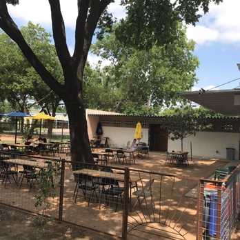 Kinda Tropical - Sweet outdoor space - Breakfast & Brunch Near Me - Austin, Texas Kinda Tropical - Sweet outdoor space - Breakfast & Brunch Near Me - Austin, Texas