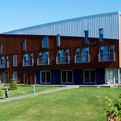 Hôtel & Spa le Germain Charlevoix - La Ferme campus of buildings