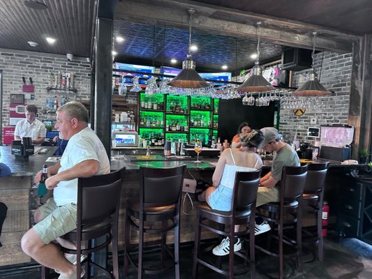 Katy Crossing Icehouse by null