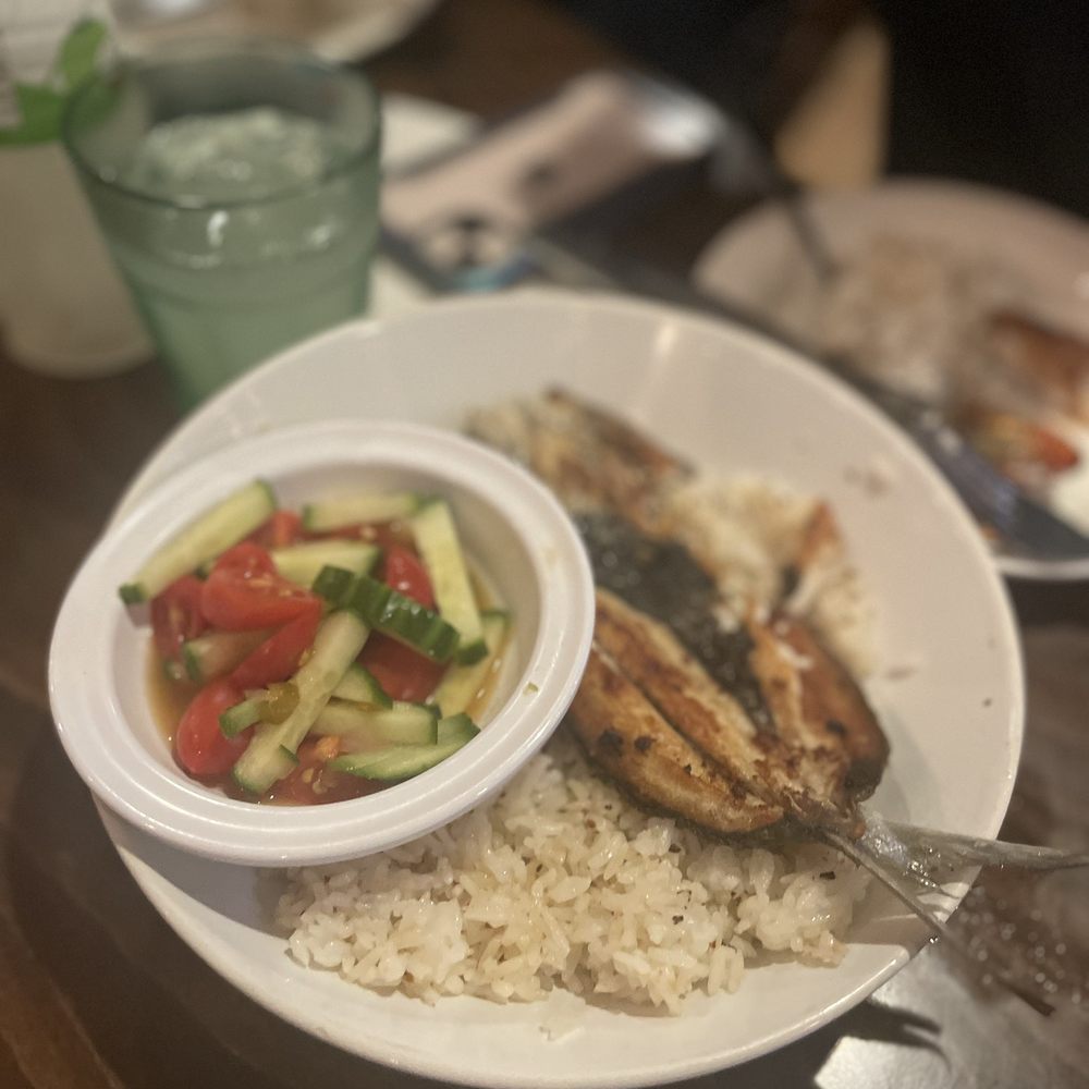 Karenderya - Daing na Bangus with garlic rice - Filipino Near Me - Nyack, New York Karenderya - Daing na Bangus with garlic rice - Filipino Near Me - Nyack, New York