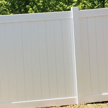 Fences & Landscape - a white fence and gate - Fences & Gates Near Me - Little Rock, Arkansas Fences & Landscape - a white fence and gate - Fences & Gates Near Me - Little Rock, Arkansas