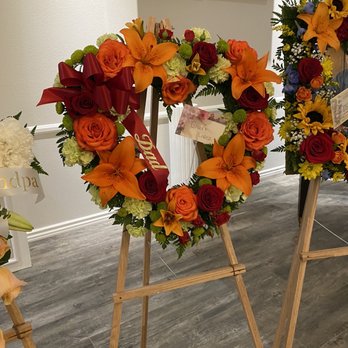 Hilton's Flowers - Florists Near Me - Highland, California Hilton's Flowers - Florists Near Me - Highland, California