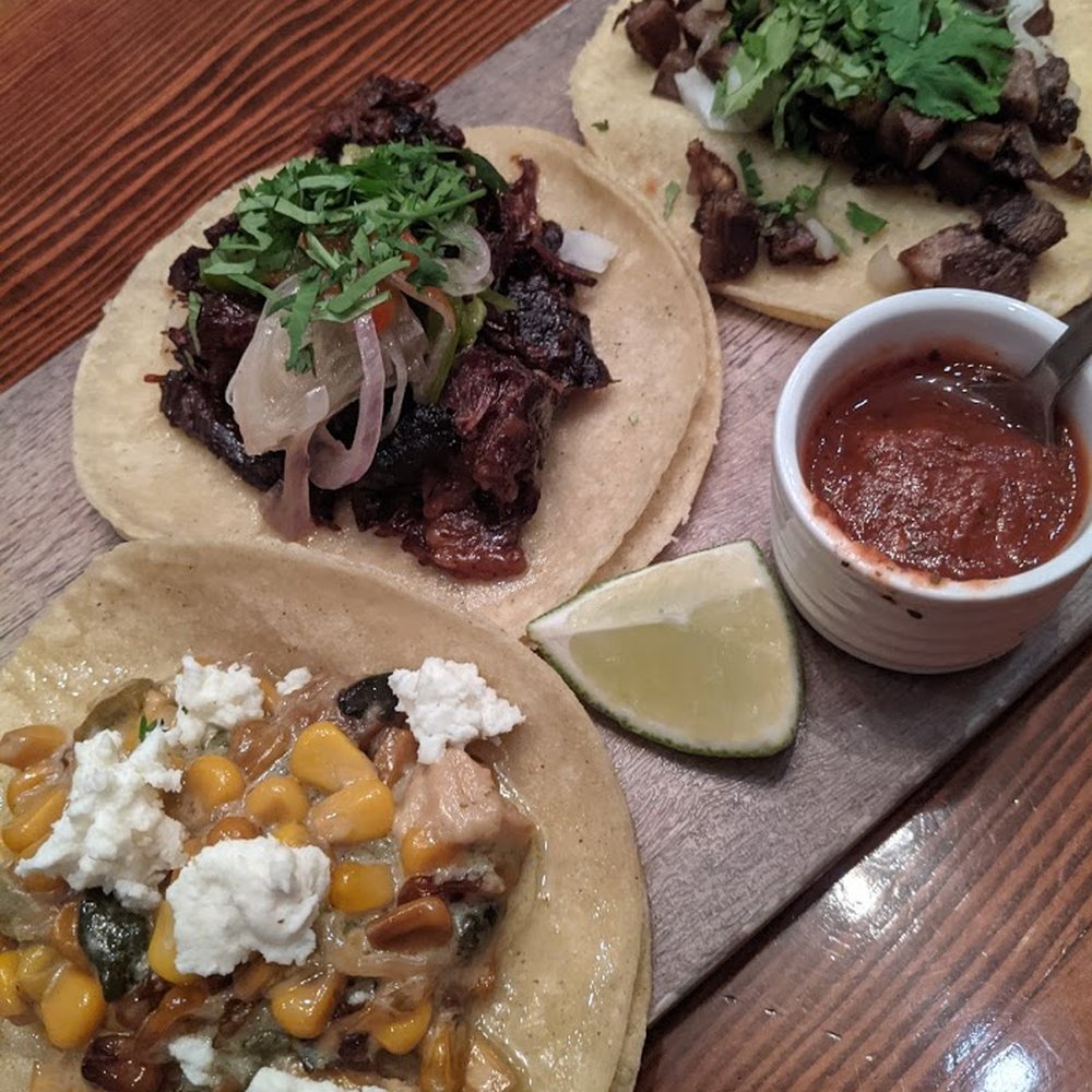 El Santo - Pollo, Barbacoa, Lengua - Mexican Near Me - New Westminster, British Columbia El Santo - Pollo, Barbacoa, Lengua - Mexican Near Me - New Westminster, British Columbia