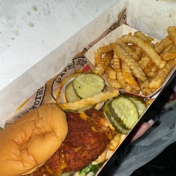 Dave's Hot Chicken - Dave's #4 1 Slider with Fries - Chicken Shop Near Me - San Leandro, California