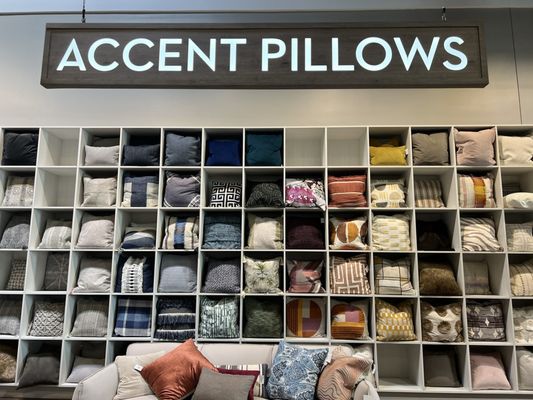 LIVING SPACES - Updated August 2025 - 412 Photos & 566 Reviews - 19024 ...