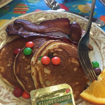 Another Broken Egg Cafe - M&M kids meal - Breakfast & Brunch Near Me - Houston, Texas