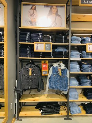 levis outlet nj