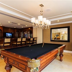 PelicanStay Miami