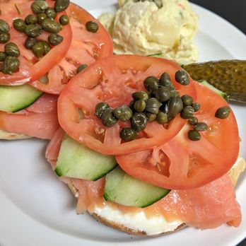 Chicago Bagel & Bialy Deli II - Bagel with lox - Bakeries Near Me - Wheeling, Illinois