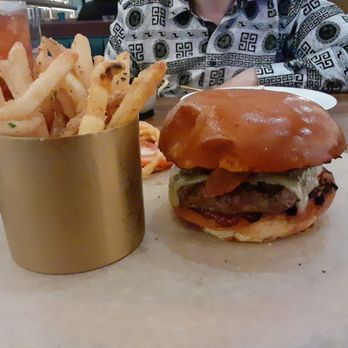 Gordon Ramsay Hell’s Kitchen - Burger and fries were - Bars Near Me - Mashantucket, Connecticut