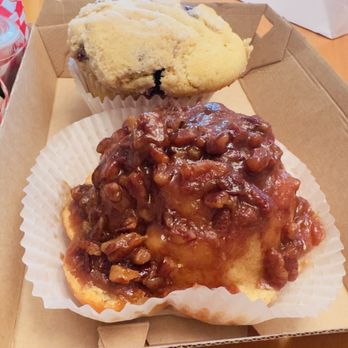 yum! Kitchen and Bakery - caramel pull-a-part Blueberry muffin - New American Near Me - St. Louis Park, Minnesota yum! Kitchen and Bakery - caramel pull-a-part Blueberry muffin - New American Near Me - St. Louis Park, Minnesota