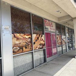 YanZi Massage - The entrance