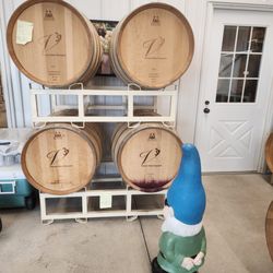 South Dominion Vineyard - Barrels of wine at South Dominion