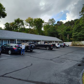 Eagle Wing Inn - Hotels Near Me - Eastham, Massachusetts