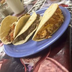 KC Restaurant - Guisada taco / Barbacoa/ Chicharron with salsa ADD egg