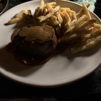 Orilla Bar & Grill - Filet - very undercooked - Cocktail Bars Near Me - Miami Beach, Florida