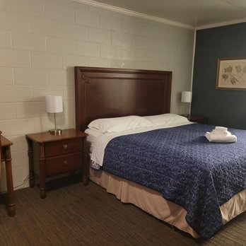 Cliff's Motor Inn - Hotels Near Me - Saint Leonard, Maryland Cliff's Motor Inn - Hotels Near Me - Saint Leonard, Maryland