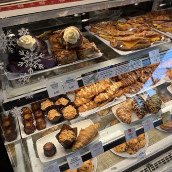 Dukes Lane Market & Eatery - Grocery Near Me - Honolulu, Hawaii Dukes Lane Market & Eatery - Grocery Near Me - Honolulu, Hawaii