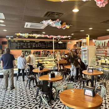 2tarts Bakery - Inside area - Desserts Near Me - New Braunfels, Texas 2tarts Bakery - Inside area - Desserts Near Me - New Braunfels, Texas