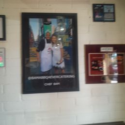 They made it on TV, for their great BBQ...Amen They made it on TV, for their great BBQ...Amen
