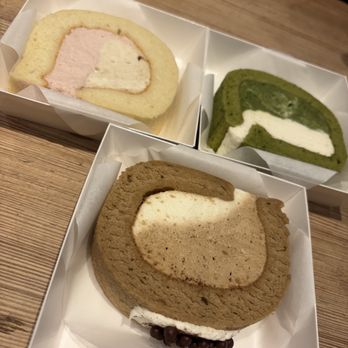 Temp & Time - Pink white sesame, matcha, coffee - Desserts Near Me - Menlo Park, California