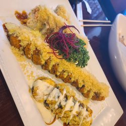 Omi Sushi - White Dragon roll and NIU Roll