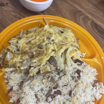 Hong Nien Chinese Restaurant - Egg Fuyong on Rice (sub fried rice) - Seafood Near Me - Honolulu, Hawaii Hong Nien Chinese Restaurant - Egg Fuyong on Rice (sub fried rice) - Seafood Near Me - Honolulu, Hawaii