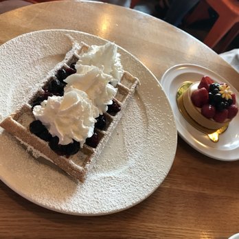 Petit Pierre Bakery - Cafes Near Me - Seattle, Washington