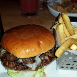 Chili's - Mushroom burger