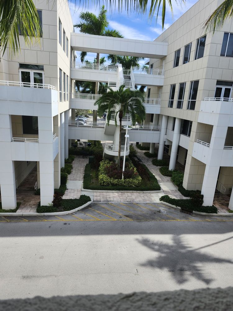 WILLIAM A. SUNSHINE, M.D., F.A.C.R Updated October 2024 660 Glades