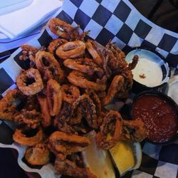 Tree Guys Pizza Pub - Calamari