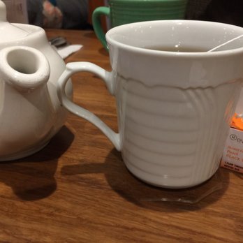 Eight AM - Sweet ginger peach black tea - New American Near Me - San Francisco, California