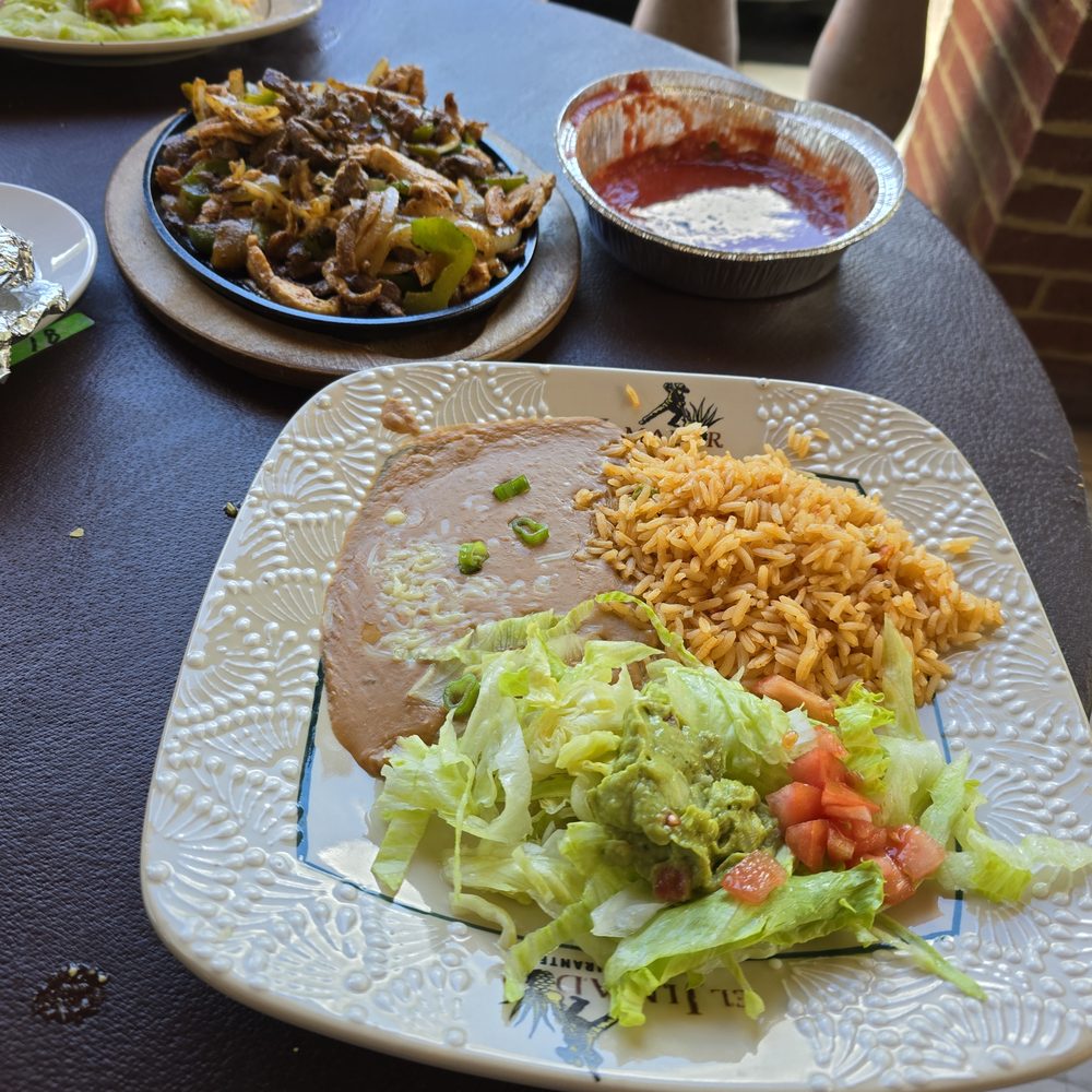 Beef & Chicken Mixed Fajitas for Two Beef & Chicken Mixed Fajitas for Two