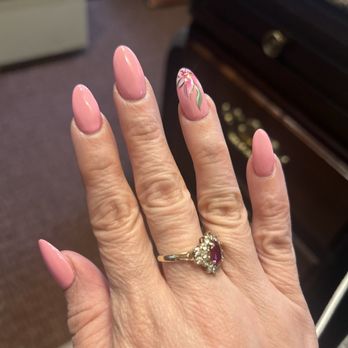 Nail Studio - Nail Salons Near Me - Chicopee, Massachusetts