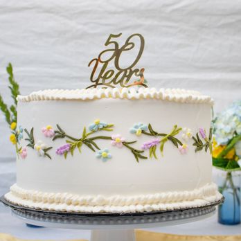 Baked Bake Shop - 12" vanilla and strawberry cake - Desserts Near Me - Bakersfield, California