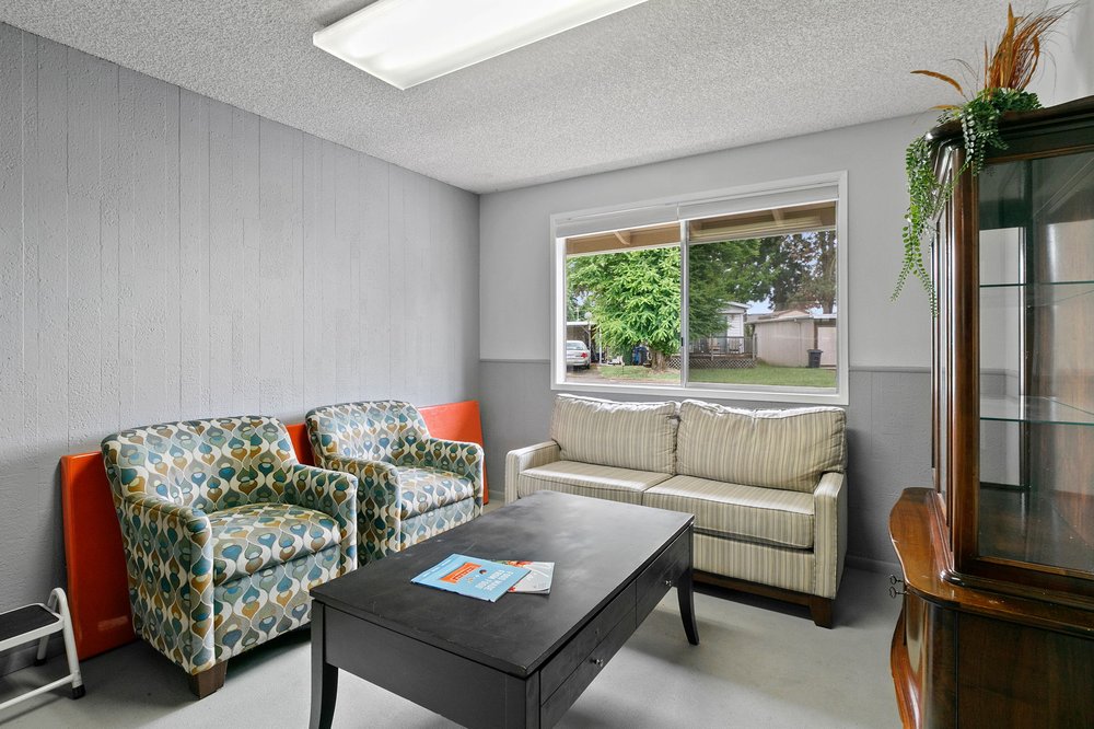 WOODBURN SENIOR ESTATES Updated September 2024 23 Photos 1999