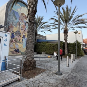 Harvey Milk Promenade Park - Parks Near Me - Long Beach, California